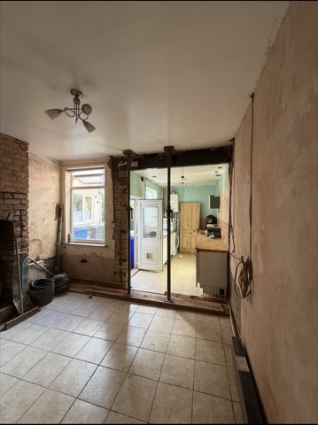 Terraced house, knock-through